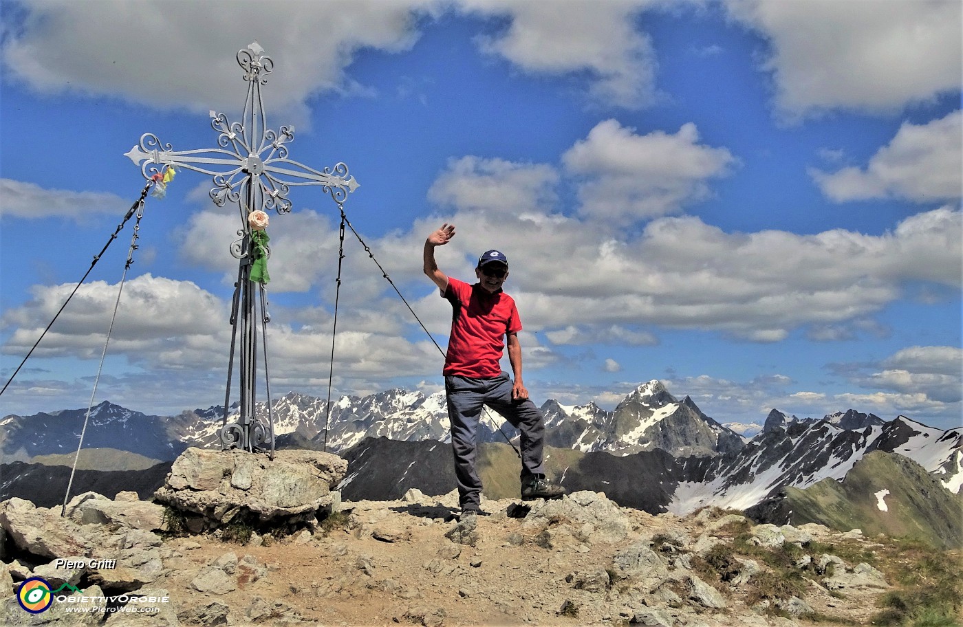 43 Alla croce di vetta del Corno Stella (2620 m).JPG